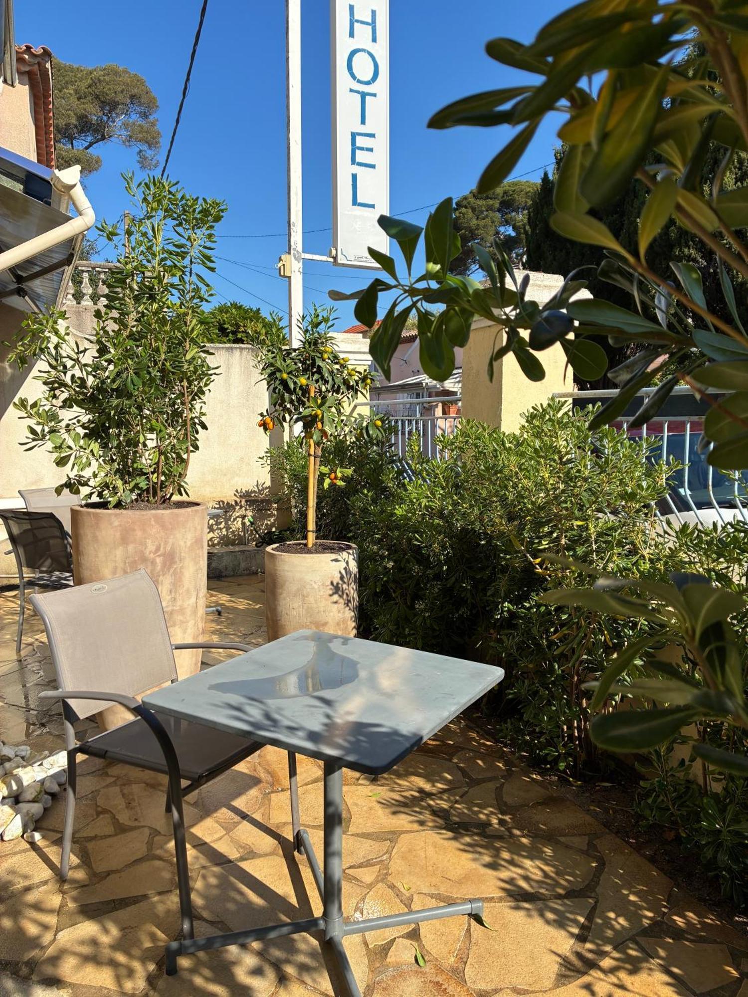 Hotel L'Escale Au Soleil Saint Aygulf Eksteriør bilde
